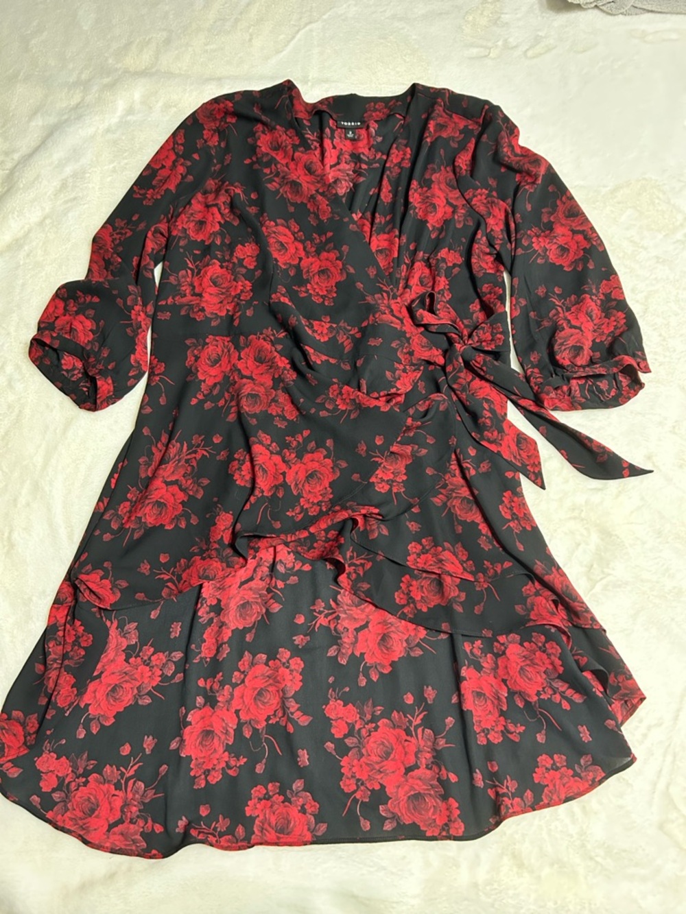 torrid Black & Red Floral Wrap blouse